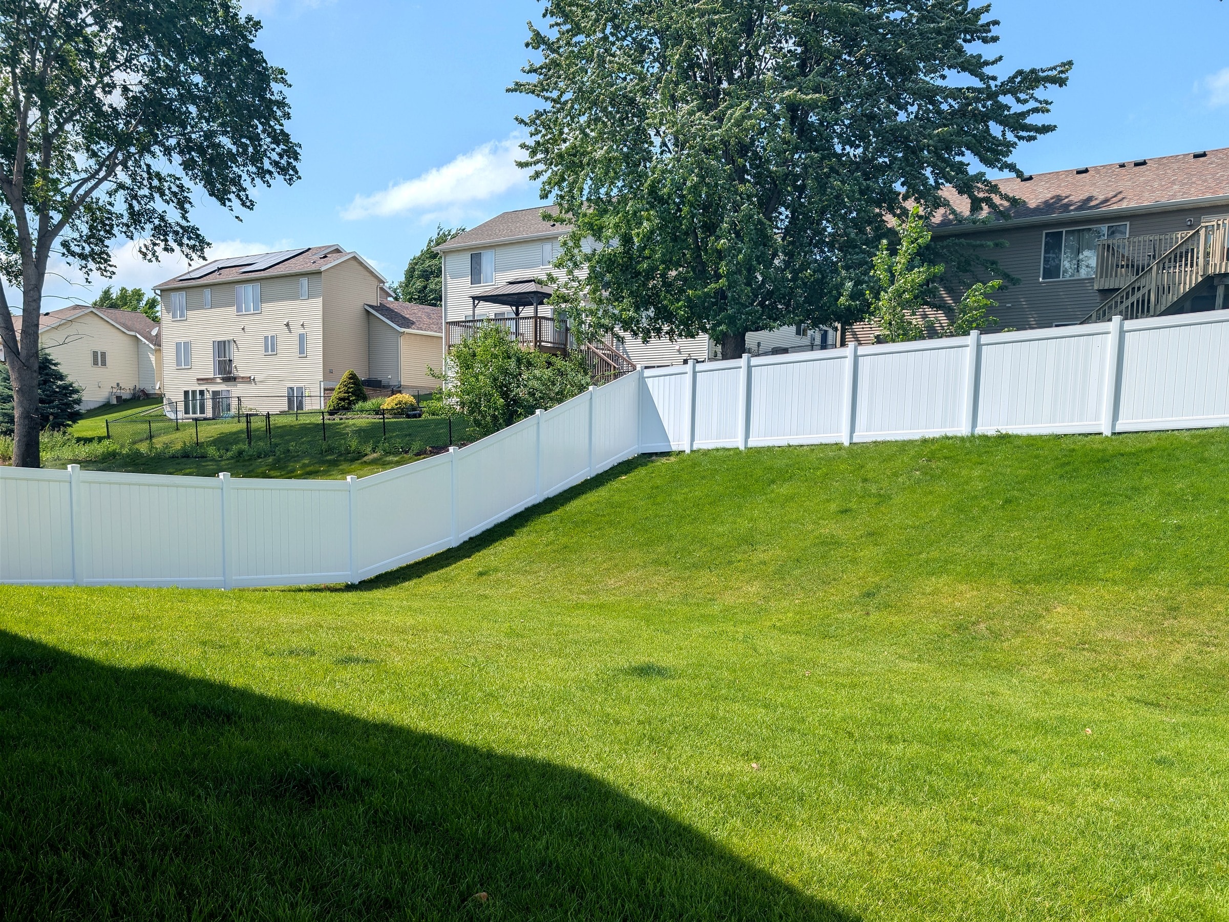 Wide view of completed fence perimeter, Austin Minnesota